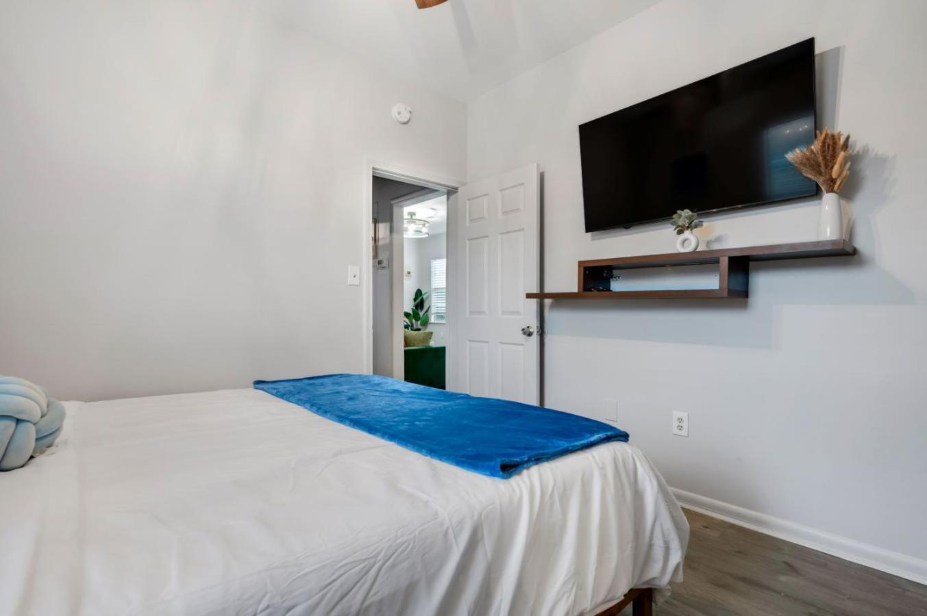 5Min To River Street, Dt - Spacious - Free Parking Savannah Kültér fotó